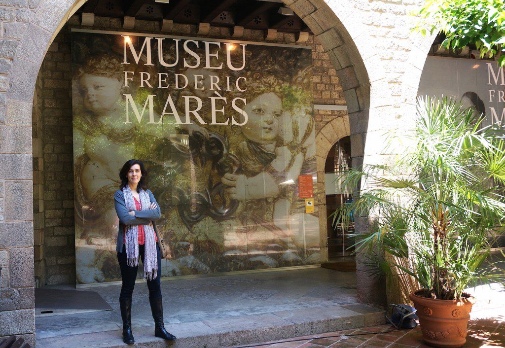 Nuria Pique, painting restorer for Museu Frederic Mares